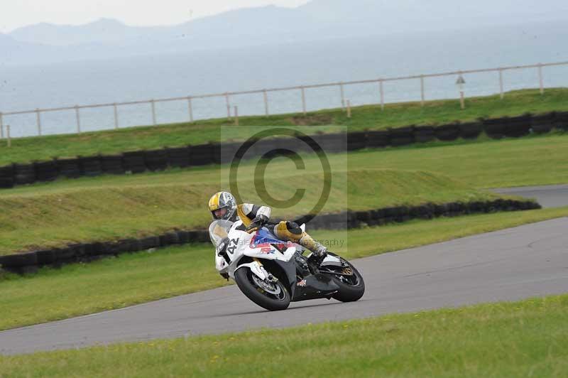 Motorcycle action photographs;anglesey circuit;anglesey trackday photographs;event digital images;eventdigitalimages;no limits trackday;oulton park circuit cheshire;peter wileman photography;trackday;trackday digital images;trackday photos;ty croes circuit wales