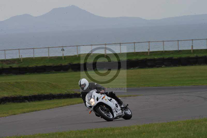 Motorcycle action photographs;anglesey circuit;anglesey trackday photographs;event digital images;eventdigitalimages;no limits trackday;oulton park circuit cheshire;peter wileman photography;trackday;trackday digital images;trackday photos;ty croes circuit wales