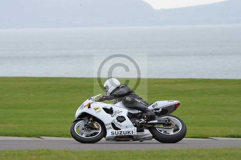 Motorcycle action photographs;anglesey circuit;anglesey trackday photographs;event digital images;eventdigitalimages;no limits trackday;oulton park circuit cheshire;peter wileman photography;trackday;trackday digital images;trackday photos;ty croes circuit wales