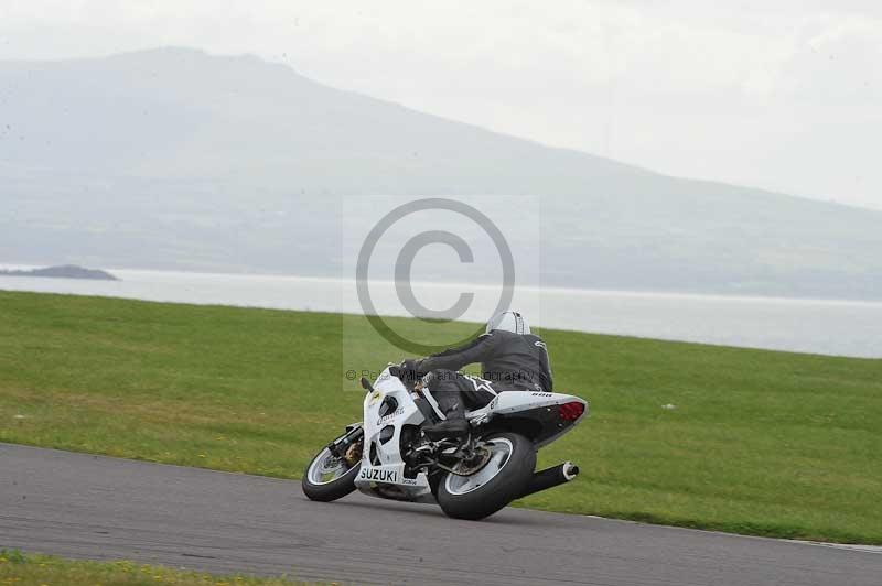 Motorcycle action photographs;anglesey circuit;anglesey trackday photographs;event digital images;eventdigitalimages;no limits trackday;oulton park circuit cheshire;peter wileman photography;trackday;trackday digital images;trackday photos;ty croes circuit wales