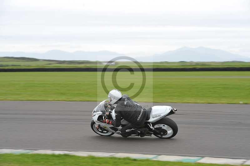 Motorcycle action photographs;anglesey circuit;anglesey trackday photographs;event digital images;eventdigitalimages;no limits trackday;oulton park circuit cheshire;peter wileman photography;trackday;trackday digital images;trackday photos;ty croes circuit wales