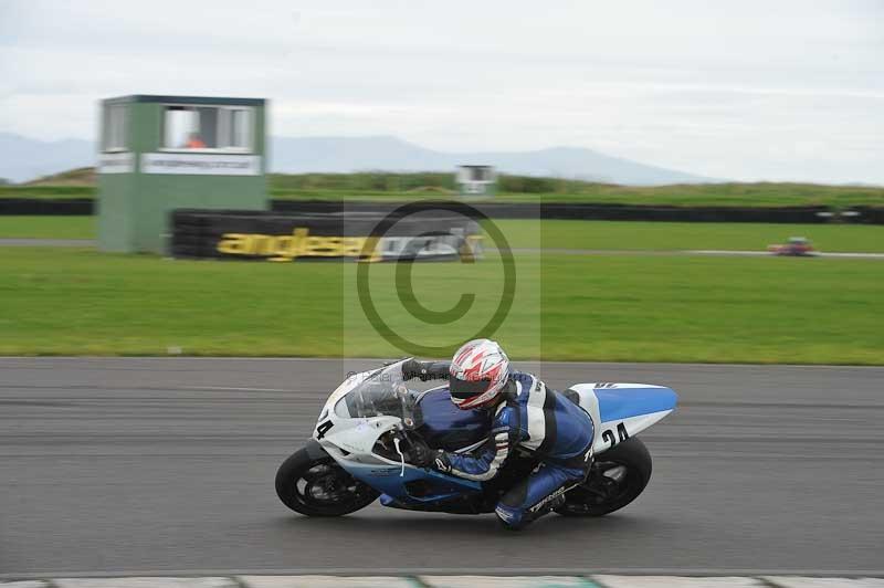 Motorcycle action photographs;anglesey circuit;anglesey trackday photographs;event digital images;eventdigitalimages;no limits trackday;oulton park circuit cheshire;peter wileman photography;trackday;trackday digital images;trackday photos;ty croes circuit wales