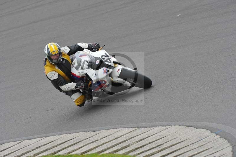 Motorcycle action photographs;anglesey circuit;anglesey trackday photographs;event digital images;eventdigitalimages;no limits trackday;oulton park circuit cheshire;peter wileman photography;trackday;trackday digital images;trackday photos;ty croes circuit wales