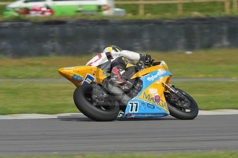 Motorcycle action photographs;anglesey circuit;anglesey trackday photographs;event digital images;eventdigitalimages;no limits trackday;oulton park circuit cheshire;peter wileman photography;trackday;trackday digital images;trackday photos;ty croes circuit wales