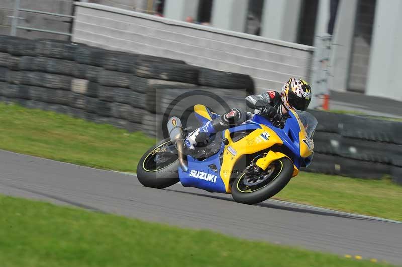 Motorcycle action photographs;anglesey circuit;anglesey trackday photographs;event digital images;eventdigitalimages;no limits trackday;oulton park circuit cheshire;peter wileman photography;trackday;trackday digital images;trackday photos;ty croes circuit wales