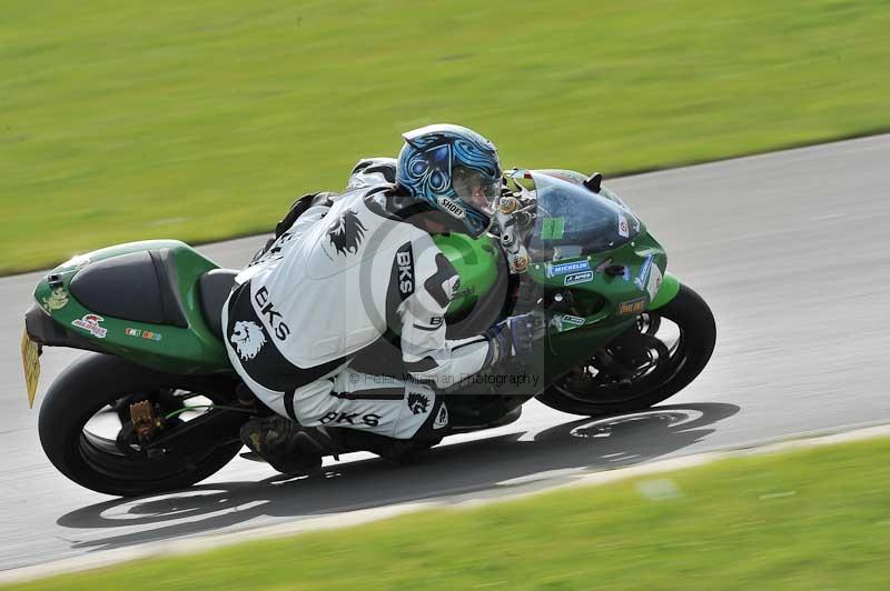 Motorcycle action photographs;anglesey circuit;anglesey trackday photographs;event digital images;eventdigitalimages;no limits trackday;oulton park circuit cheshire;peter wileman photography;trackday;trackday digital images;trackday photos;ty croes circuit wales