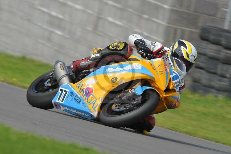 Motorcycle action photographs;anglesey circuit;anglesey trackday photographs;event digital images;eventdigitalimages;no limits trackday;oulton park circuit cheshire;peter wileman photography;trackday;trackday digital images;trackday photos;ty croes circuit wales