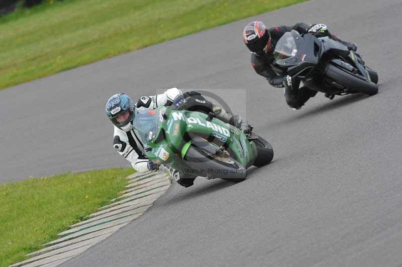 Motorcycle action photographs;anglesey circuit;anglesey trackday photographs;event digital images;eventdigitalimages;no limits trackday;oulton park circuit cheshire;peter wileman photography;trackday;trackday digital images;trackday photos;ty croes circuit wales