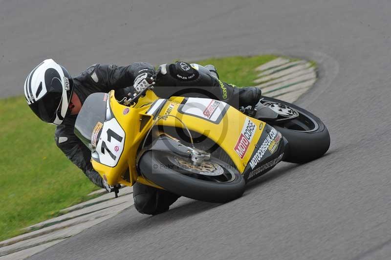 Motorcycle action photographs;anglesey circuit;anglesey trackday photographs;event digital images;eventdigitalimages;no limits trackday;oulton park circuit cheshire;peter wileman photography;trackday;trackday digital images;trackday photos;ty croes circuit wales