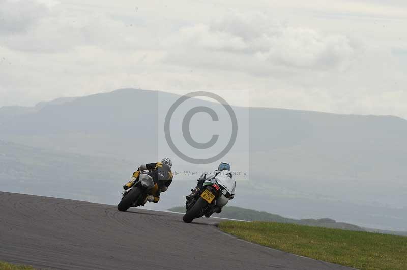 Motorcycle action photographs;anglesey circuit;anglesey trackday photographs;event digital images;eventdigitalimages;no limits trackday;oulton park circuit cheshire;peter wileman photography;trackday;trackday digital images;trackday photos;ty croes circuit wales