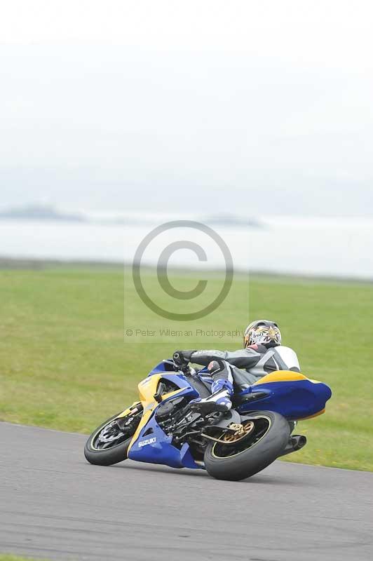 Motorcycle action photographs;anglesey circuit;anglesey trackday photographs;event digital images;eventdigitalimages;no limits trackday;oulton park circuit cheshire;peter wileman photography;trackday;trackday digital images;trackday photos;ty croes circuit wales