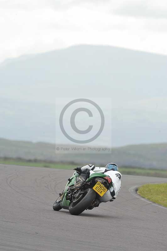 Motorcycle action photographs;anglesey circuit;anglesey trackday photographs;event digital images;eventdigitalimages;no limits trackday;oulton park circuit cheshire;peter wileman photography;trackday;trackday digital images;trackday photos;ty croes circuit wales