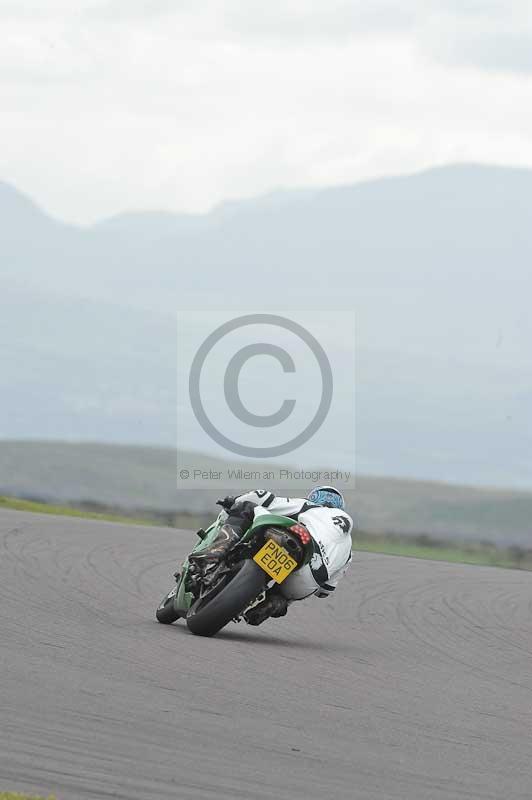 Motorcycle action photographs;anglesey circuit;anglesey trackday photographs;event digital images;eventdigitalimages;no limits trackday;oulton park circuit cheshire;peter wileman photography;trackday;trackday digital images;trackday photos;ty croes circuit wales