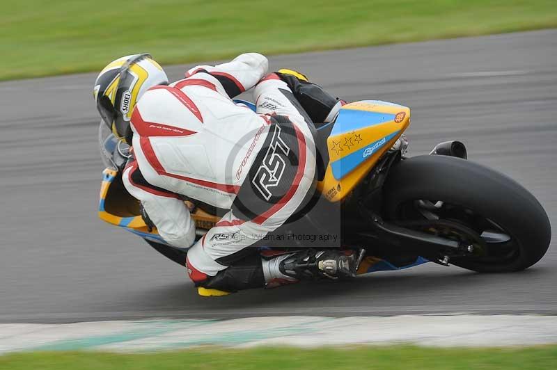 Motorcycle action photographs;anglesey circuit;anglesey trackday photographs;event digital images;eventdigitalimages;no limits trackday;oulton park circuit cheshire;peter wileman photography;trackday;trackday digital images;trackday photos;ty croes circuit wales