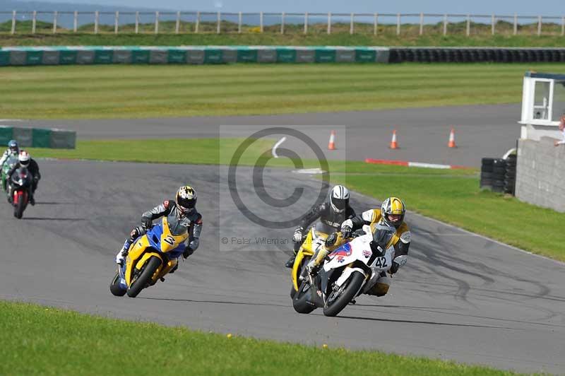 Motorcycle action photographs;anglesey circuit;anglesey trackday photographs;event digital images;eventdigitalimages;no limits trackday;oulton park circuit cheshire;peter wileman photography;trackday;trackday digital images;trackday photos;ty croes circuit wales