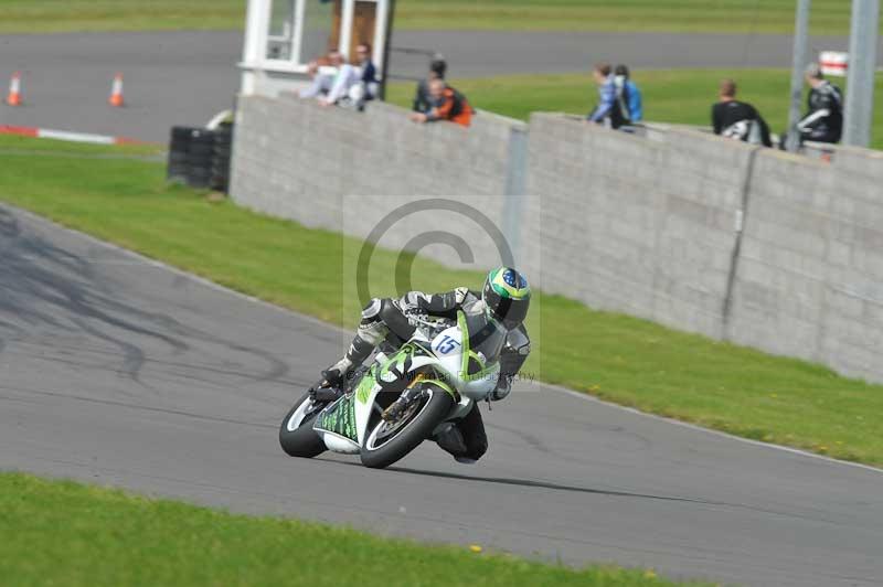 Motorcycle action photographs;anglesey circuit;anglesey trackday photographs;event digital images;eventdigitalimages;no limits trackday;oulton park circuit cheshire;peter wileman photography;trackday;trackday digital images;trackday photos;ty croes circuit wales