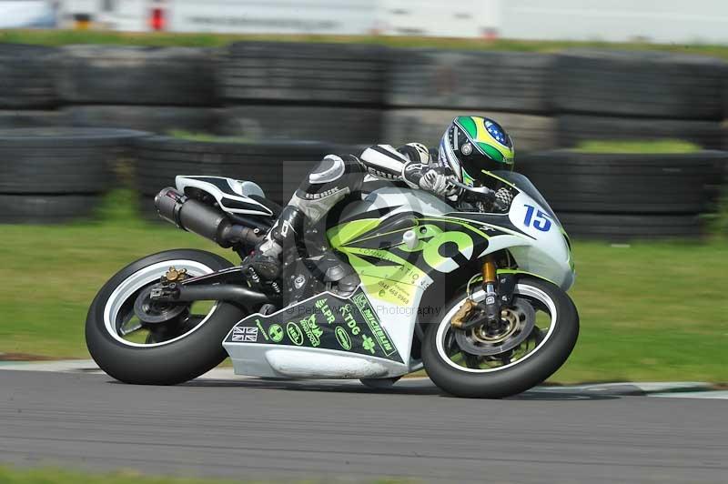 Motorcycle action photographs;anglesey circuit;anglesey trackday photographs;event digital images;eventdigitalimages;no limits trackday;oulton park circuit cheshire;peter wileman photography;trackday;trackday digital images;trackday photos;ty croes circuit wales