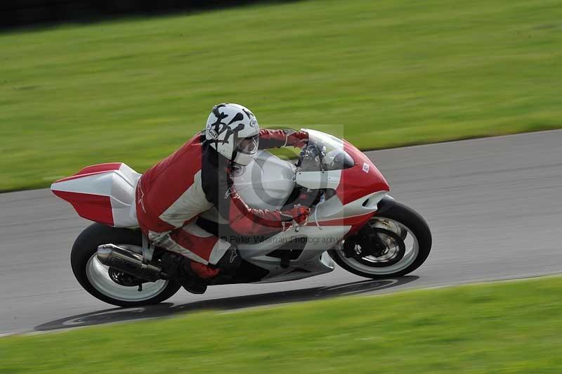 Motorcycle action photographs;anglesey circuit;anglesey trackday photographs;event digital images;eventdigitalimages;no limits trackday;oulton park circuit cheshire;peter wileman photography;trackday;trackday digital images;trackday photos;ty croes circuit wales