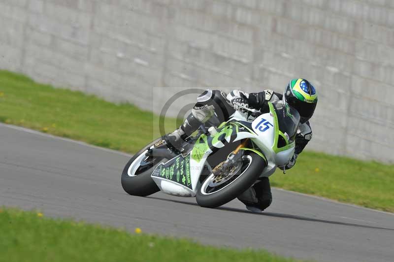 Motorcycle action photographs;anglesey circuit;anglesey trackday photographs;event digital images;eventdigitalimages;no limits trackday;oulton park circuit cheshire;peter wileman photography;trackday;trackday digital images;trackday photos;ty croes circuit wales