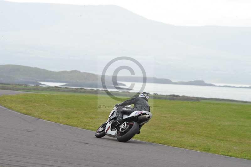 Motorcycle action photographs;anglesey circuit;anglesey trackday photographs;event digital images;eventdigitalimages;no limits trackday;oulton park circuit cheshire;peter wileman photography;trackday;trackday digital images;trackday photos;ty croes circuit wales