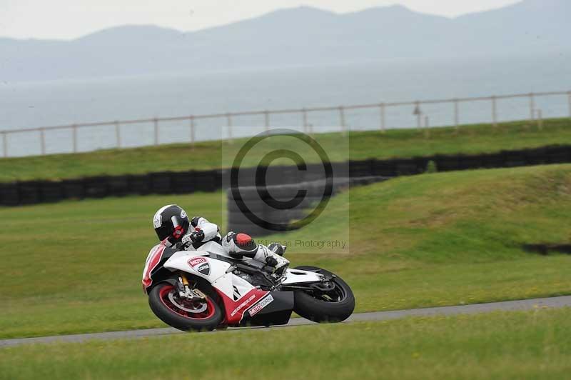 Motorcycle action photographs;anglesey circuit;anglesey trackday photographs;event digital images;eventdigitalimages;no limits trackday;oulton park circuit cheshire;peter wileman photography;trackday;trackday digital images;trackday photos;ty croes circuit wales