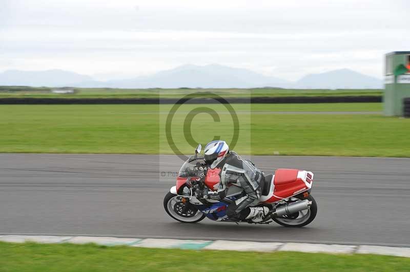 Motorcycle action photographs;anglesey circuit;anglesey trackday photographs;event digital images;eventdigitalimages;no limits trackday;oulton park circuit cheshire;peter wileman photography;trackday;trackday digital images;trackday photos;ty croes circuit wales