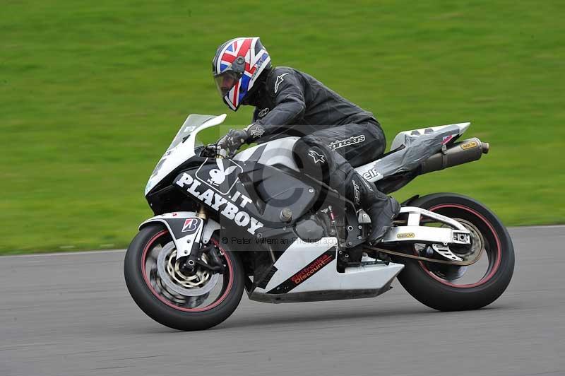 Motorcycle action photographs;anglesey circuit;anglesey trackday photographs;event digital images;eventdigitalimages;no limits trackday;oulton park circuit cheshire;peter wileman photography;trackday;trackday digital images;trackday photos;ty croes circuit wales