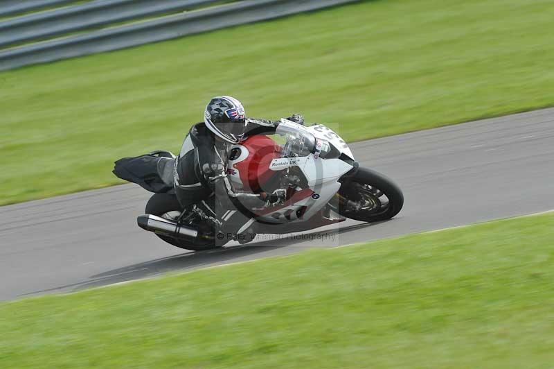 Motorcycle action photographs;anglesey circuit;anglesey trackday photographs;event digital images;eventdigitalimages;no limits trackday;oulton park circuit cheshire;peter wileman photography;trackday;trackday digital images;trackday photos;ty croes circuit wales