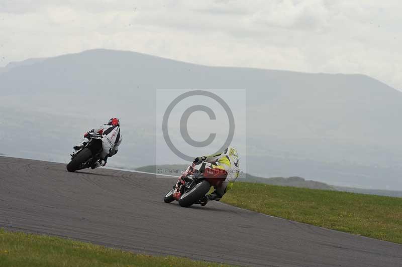 Motorcycle action photographs;anglesey circuit;anglesey trackday photographs;event digital images;eventdigitalimages;no limits trackday;oulton park circuit cheshire;peter wileman photography;trackday;trackday digital images;trackday photos;ty croes circuit wales