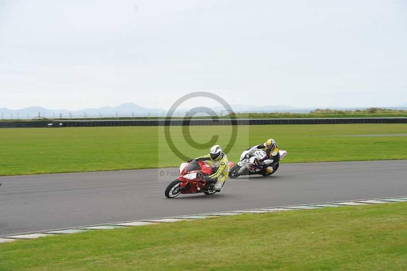 Motorcycle action photographs;anglesey circuit;anglesey trackday photographs;event digital images;eventdigitalimages;no limits trackday;oulton park circuit cheshire;peter wileman photography;trackday;trackday digital images;trackday photos;ty croes circuit wales