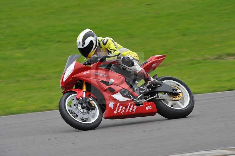 Motorcycle action photographs;anglesey circuit;anglesey trackday photographs;event digital images;eventdigitalimages;no limits trackday;oulton park circuit cheshire;peter wileman photography;trackday;trackday digital images;trackday photos;ty croes circuit wales