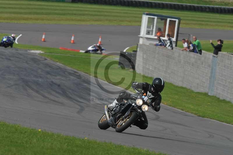 Motorcycle action photographs;anglesey circuit;anglesey trackday photographs;event digital images;eventdigitalimages;no limits trackday;oulton park circuit cheshire;peter wileman photography;trackday;trackday digital images;trackday photos;ty croes circuit wales