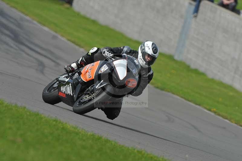 Motorcycle action photographs;anglesey circuit;anglesey trackday photographs;event digital images;eventdigitalimages;no limits trackday;oulton park circuit cheshire;peter wileman photography;trackday;trackday digital images;trackday photos;ty croes circuit wales