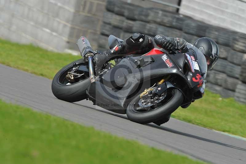 Motorcycle action photographs;anglesey circuit;anglesey trackday photographs;event digital images;eventdigitalimages;no limits trackday;oulton park circuit cheshire;peter wileman photography;trackday;trackday digital images;trackday photos;ty croes circuit wales