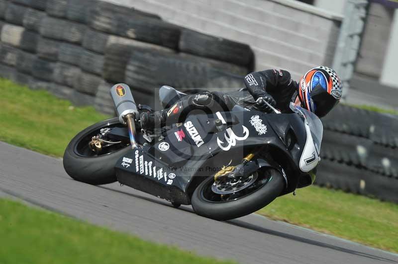 Motorcycle action photographs;anglesey circuit;anglesey trackday photographs;event digital images;eventdigitalimages;no limits trackday;oulton park circuit cheshire;peter wileman photography;trackday;trackday digital images;trackday photos;ty croes circuit wales