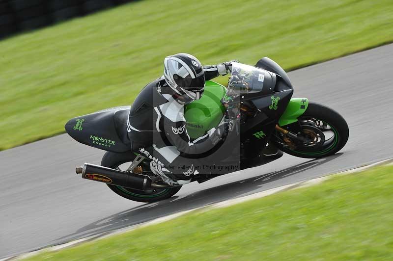 Motorcycle action photographs;anglesey circuit;anglesey trackday photographs;event digital images;eventdigitalimages;no limits trackday;oulton park circuit cheshire;peter wileman photography;trackday;trackday digital images;trackday photos;ty croes circuit wales