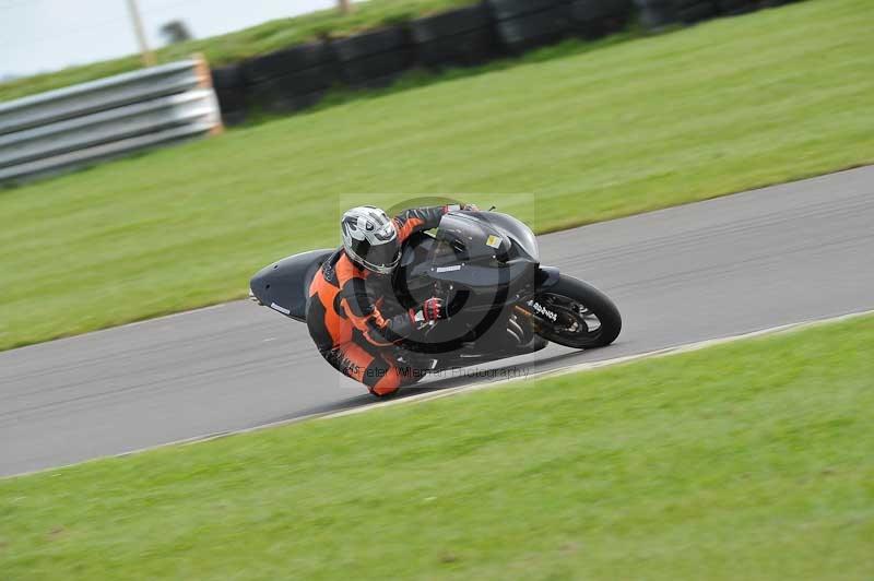 Motorcycle action photographs;anglesey circuit;anglesey trackday photographs;event digital images;eventdigitalimages;no limits trackday;oulton park circuit cheshire;peter wileman photography;trackday;trackday digital images;trackday photos;ty croes circuit wales