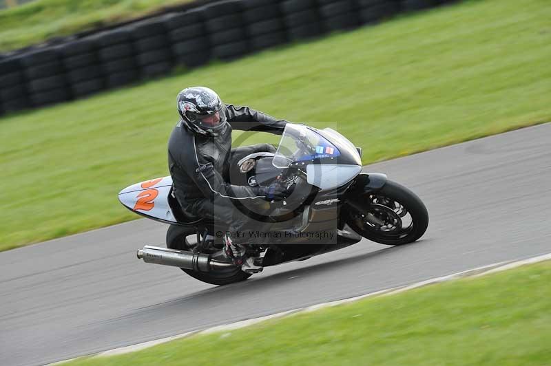 Motorcycle action photographs;anglesey circuit;anglesey trackday photographs;event digital images;eventdigitalimages;no limits trackday;oulton park circuit cheshire;peter wileman photography;trackday;trackday digital images;trackday photos;ty croes circuit wales