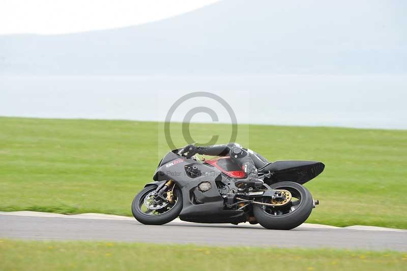 Motorcycle action photographs;anglesey circuit;anglesey trackday photographs;event digital images;eventdigitalimages;no limits trackday;oulton park circuit cheshire;peter wileman photography;trackday;trackday digital images;trackday photos;ty croes circuit wales