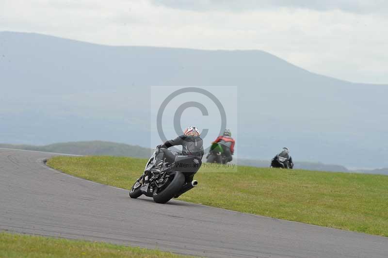 Motorcycle action photographs;anglesey circuit;anglesey trackday photographs;event digital images;eventdigitalimages;no limits trackday;oulton park circuit cheshire;peter wileman photography;trackday;trackday digital images;trackday photos;ty croes circuit wales