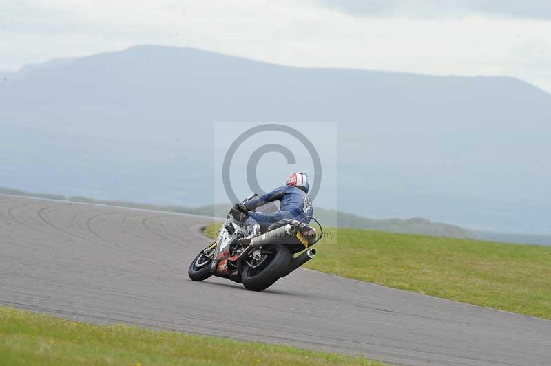 Motorcycle action photographs;anglesey circuit;anglesey trackday photographs;event digital images;eventdigitalimages;no limits trackday;oulton park circuit cheshire;peter wileman photography;trackday;trackday digital images;trackday photos;ty croes circuit wales