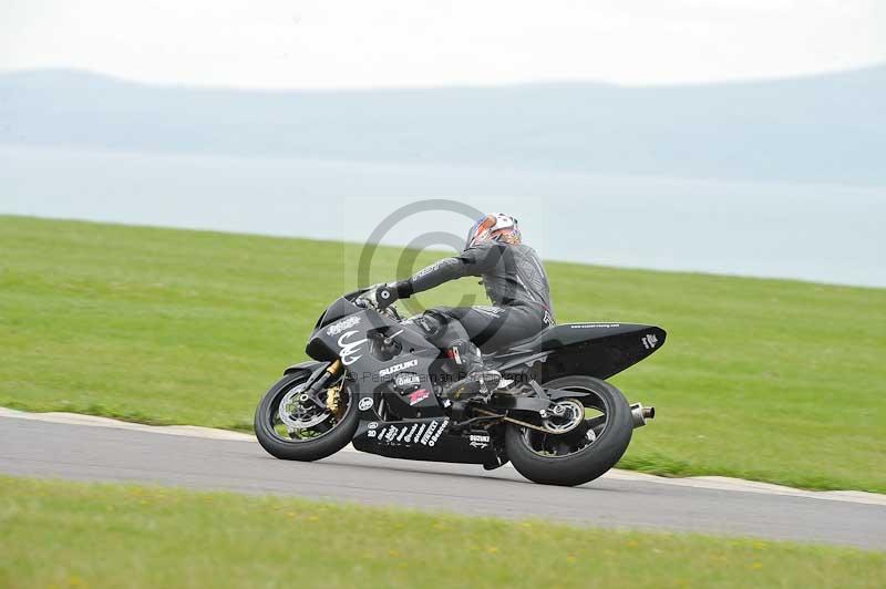 Motorcycle action photographs;anglesey circuit;anglesey trackday photographs;event digital images;eventdigitalimages;no limits trackday;oulton park circuit cheshire;peter wileman photography;trackday;trackday digital images;trackday photos;ty croes circuit wales