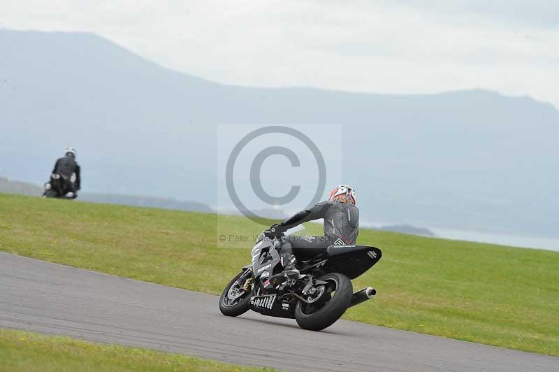 Motorcycle action photographs;anglesey circuit;anglesey trackday photographs;event digital images;eventdigitalimages;no limits trackday;oulton park circuit cheshire;peter wileman photography;trackday;trackday digital images;trackday photos;ty croes circuit wales