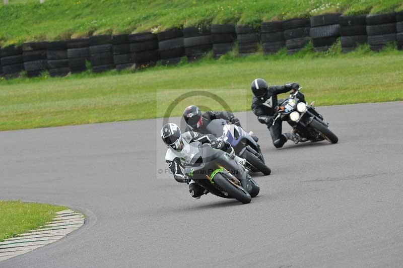 Motorcycle action photographs;anglesey circuit;anglesey trackday photographs;event digital images;eventdigitalimages;no limits trackday;oulton park circuit cheshire;peter wileman photography;trackday;trackday digital images;trackday photos;ty croes circuit wales