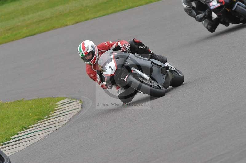 Motorcycle action photographs;anglesey circuit;anglesey trackday photographs;event digital images;eventdigitalimages;no limits trackday;oulton park circuit cheshire;peter wileman photography;trackday;trackday digital images;trackday photos;ty croes circuit wales