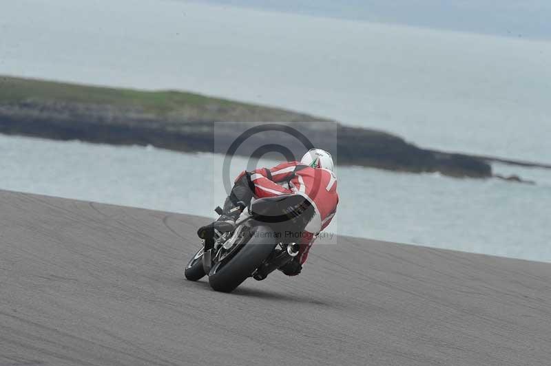 Motorcycle action photographs;anglesey circuit;anglesey trackday photographs;event digital images;eventdigitalimages;no limits trackday;oulton park circuit cheshire;peter wileman photography;trackday;trackday digital images;trackday photos;ty croes circuit wales