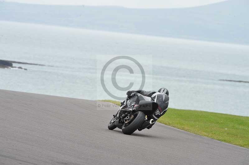 Motorcycle action photographs;anglesey circuit;anglesey trackday photographs;event digital images;eventdigitalimages;no limits trackday;oulton park circuit cheshire;peter wileman photography;trackday;trackday digital images;trackday photos;ty croes circuit wales