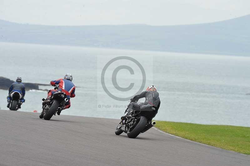 Motorcycle action photographs;anglesey circuit;anglesey trackday photographs;event digital images;eventdigitalimages;no limits trackday;oulton park circuit cheshire;peter wileman photography;trackday;trackday digital images;trackday photos;ty croes circuit wales