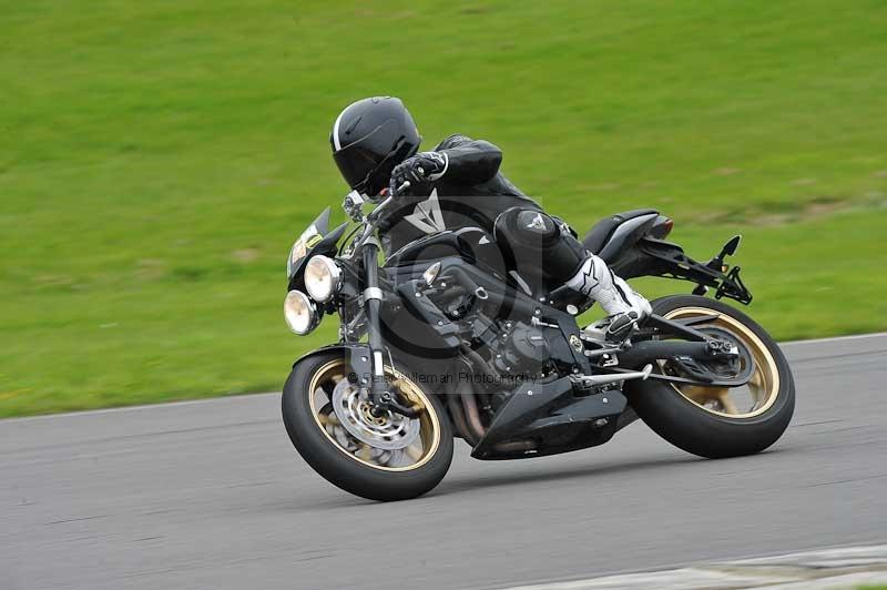 Motorcycle action photographs;anglesey circuit;anglesey trackday photographs;event digital images;eventdigitalimages;no limits trackday;oulton park circuit cheshire;peter wileman photography;trackday;trackday digital images;trackday photos;ty croes circuit wales