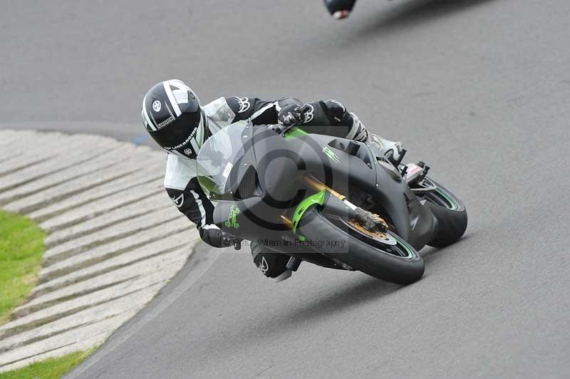 Motorcycle action photographs;anglesey circuit;anglesey trackday photographs;event digital images;eventdigitalimages;no limits trackday;oulton park circuit cheshire;peter wileman photography;trackday;trackday digital images;trackday photos;ty croes circuit wales